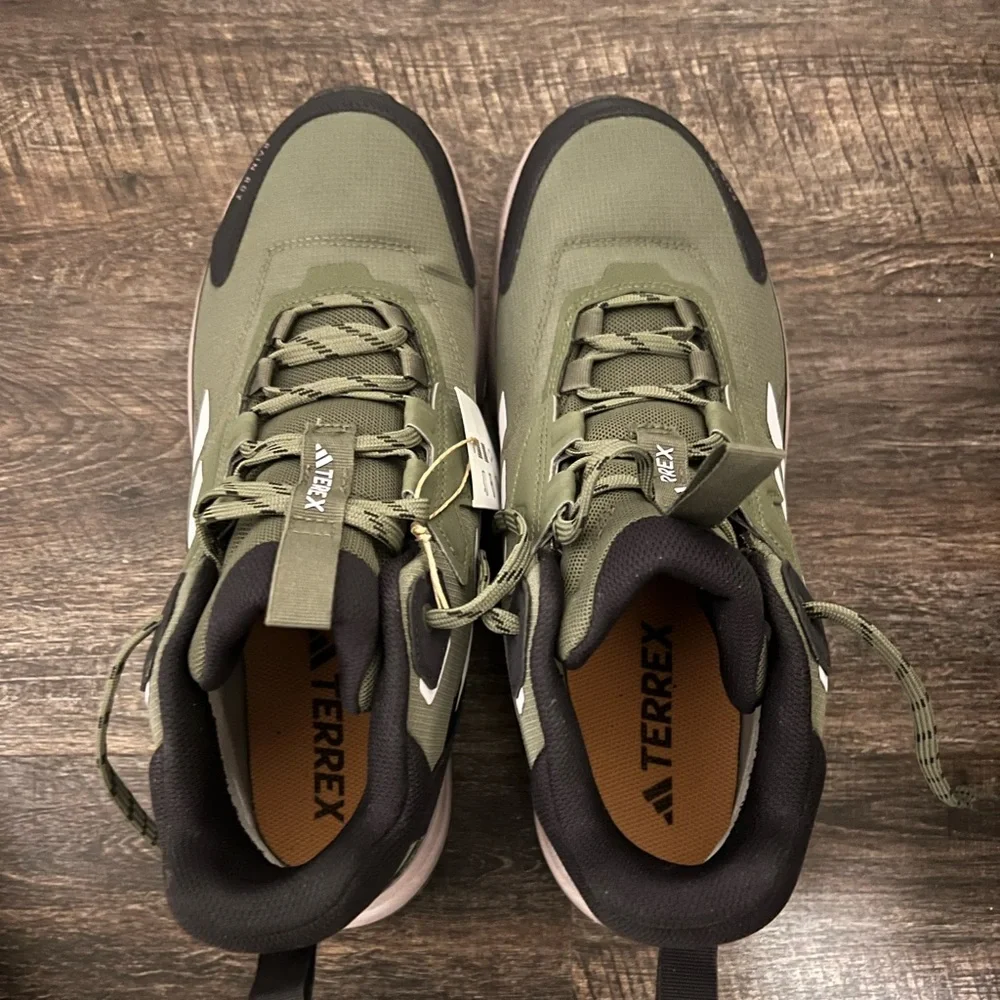 Adidas Terrex Olive Men's Athletic Shoes - Picture 2 of 6
